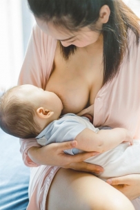 詩涵  160cm 50kg Ecup 30  歲  #新竹