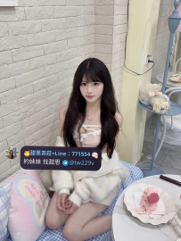 #台南  #高雄     萱緹 158-20歲-E奶-48kg