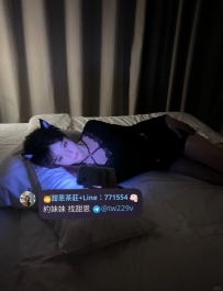 #台南  #高雄     妍希 161-21歲-C奶-43kg