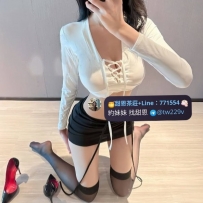 #台南  #高雄      佳萱 166-24歲-D奶-45kg